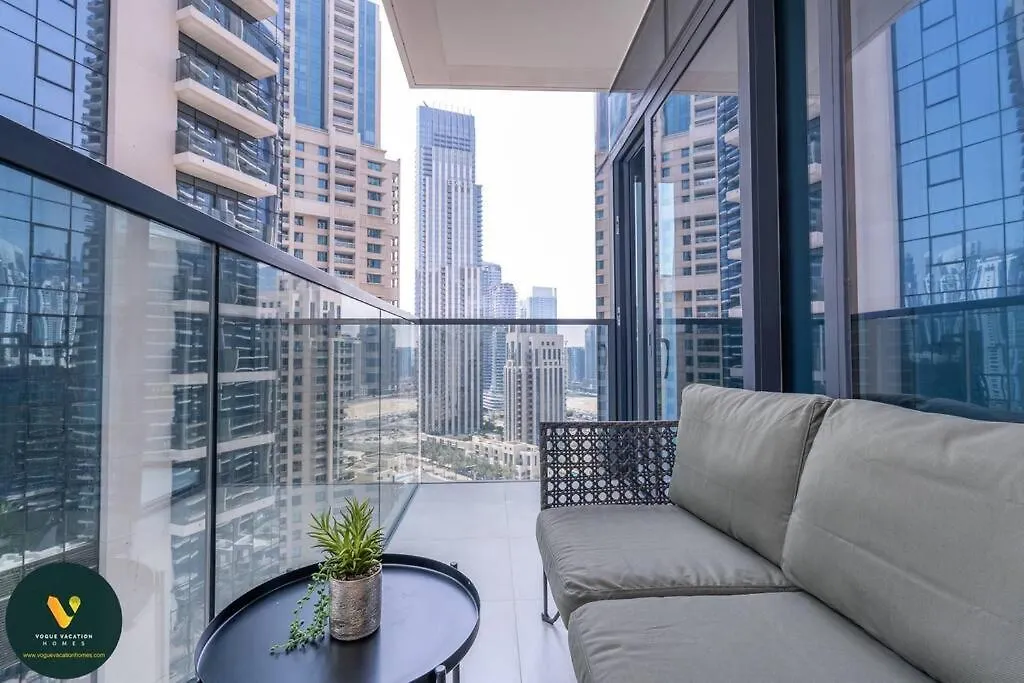 Vogue Downtown - Act 1 Act 2 Apartment Dubai